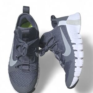 Nike Free Metcon 2 Men’s Training Shoes Gray/White Size 7.5 – Lightweight & Flex
